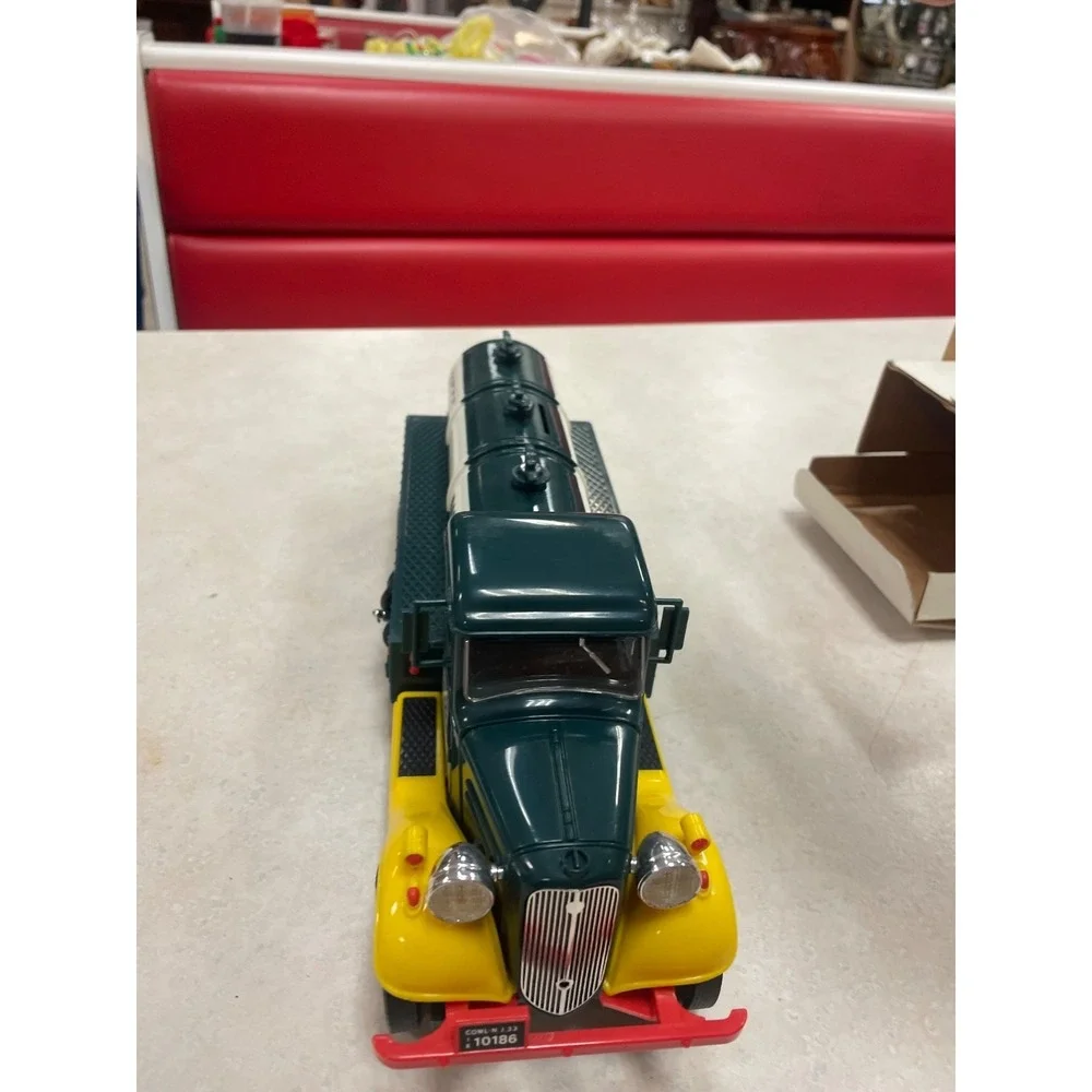 Vintage 1985‎ First Hess Truck Toy Bank Mint In Box
